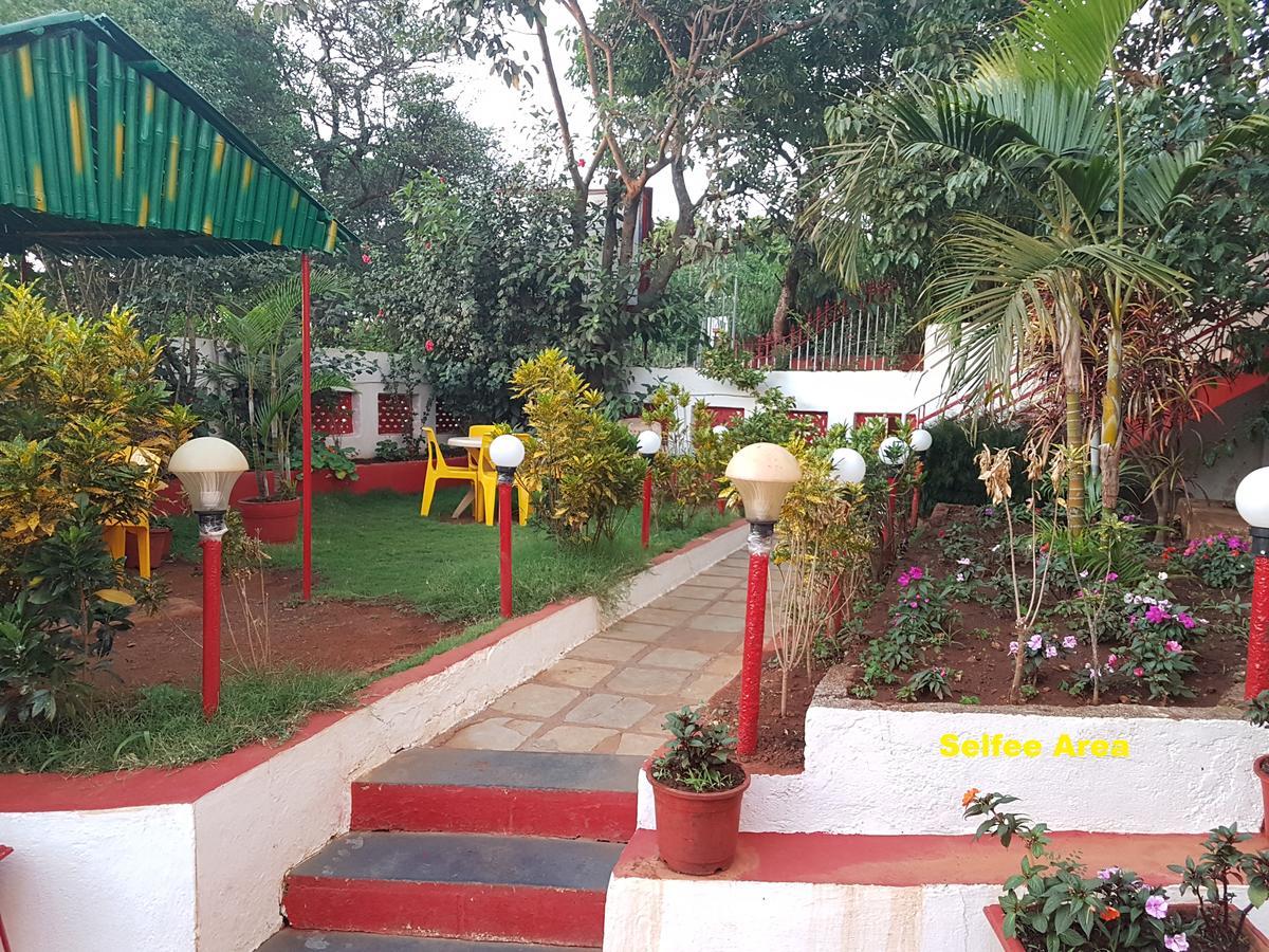 Mahābaleshwar Hotel Stone House מראה חיצוני תמונה